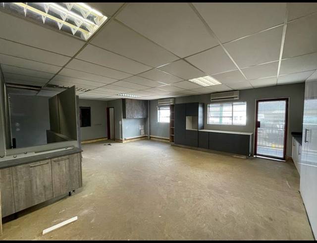 INDUSTRIAL PROPERTY TO RENT IN HENNOPSPARK